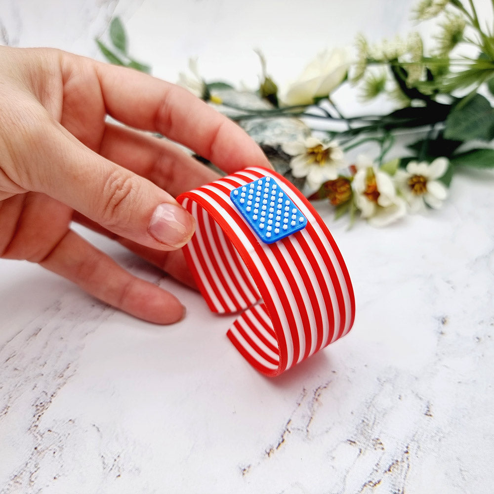 Duksel Design 3D printed United States flag bracelet