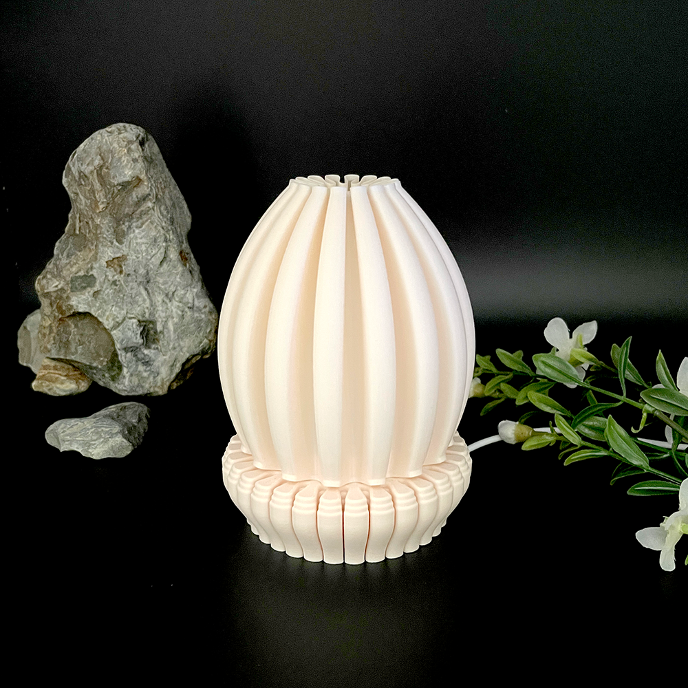 Blossom Glow 3D printed table lamp by Duksel Design